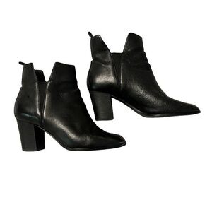 Cole Haan Black Leather Stacked Heel Boots Booties 6B / 2.75” heel
